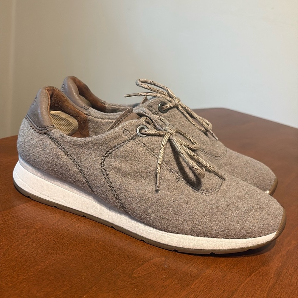 Paul Green Merino Wool Sneaker Sz UK 4.5/ US 7 womens